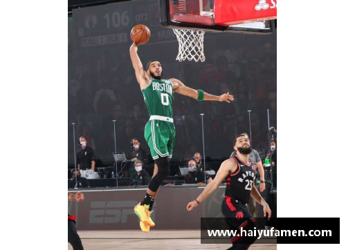 NBA新赛季前瞻：球员交易与阵容调整引发热议